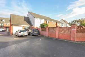 Photo 24- click for photo gallery